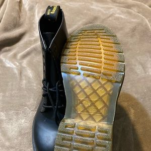 Mens Doc Martens. Size 10 never worn.